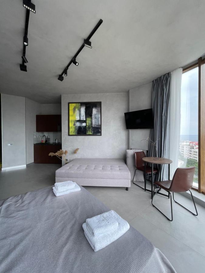 Stixiya Aparthotel Odessa Buitenkant foto